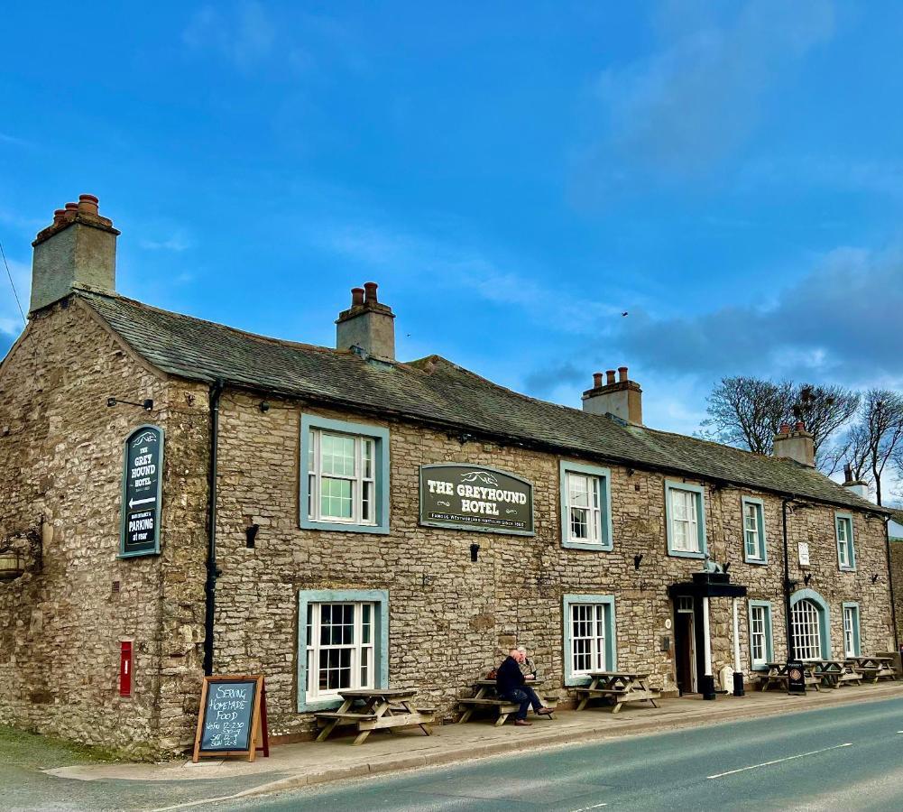 The Greyhound Hotel Shap Exterior foto